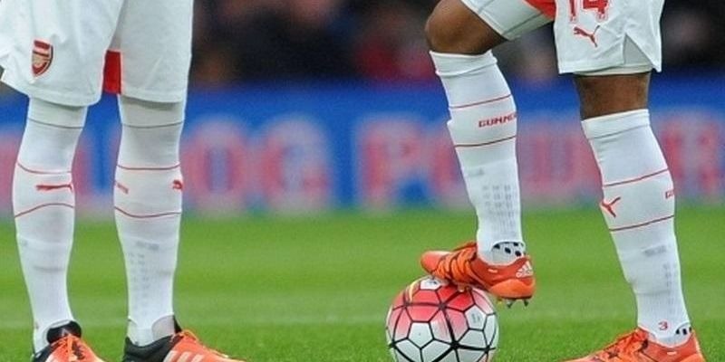 Đội A chấp đội B 1 bàn, thắng 2-0 là ăn, thắng 1-0 thì hòa kèo